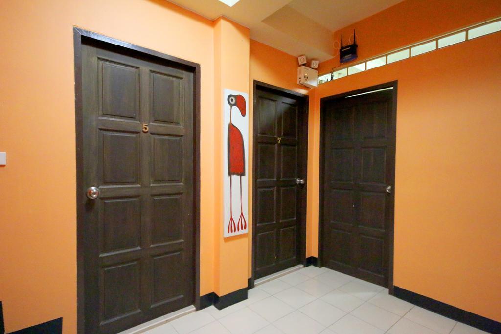Orange Hotel Patong Extérieur photo