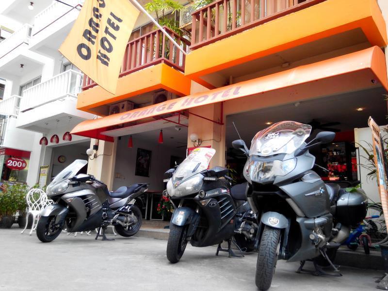 Orange Hotel Patong Extérieur photo